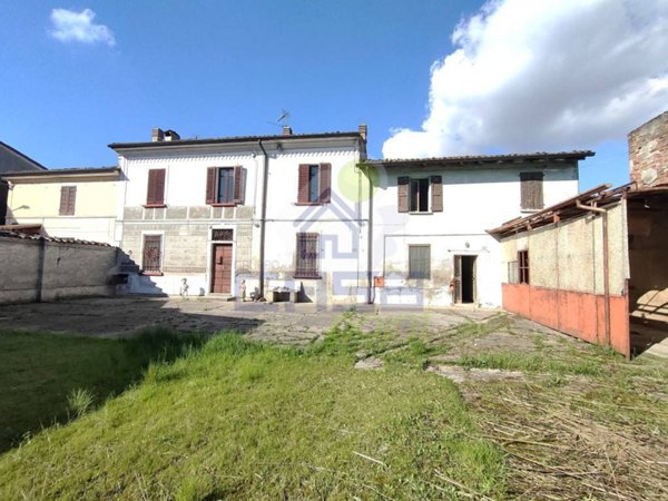 casa indipendente in vendita a Solarolo Rainerio