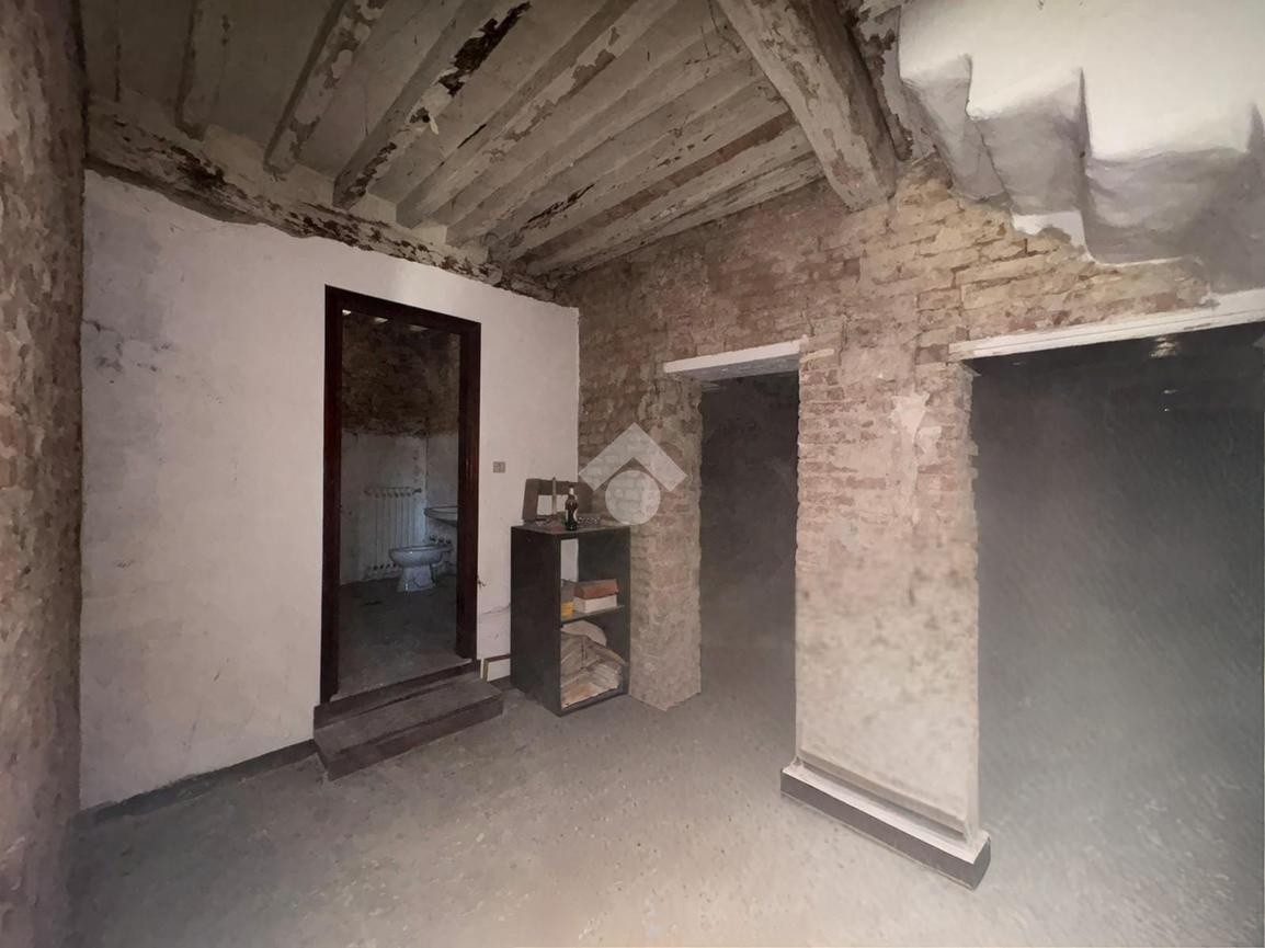 casa indipendente in vendita a Solarolo Rainerio
