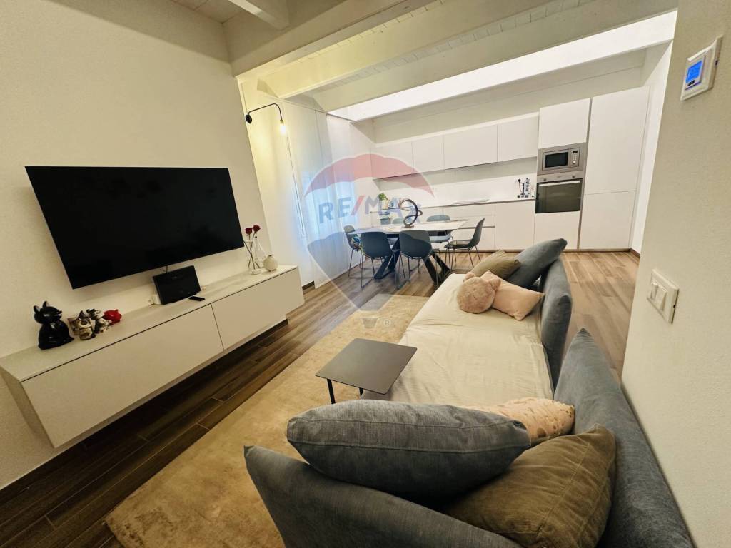 casa indipendente in vendita a Solarolo Rainerio