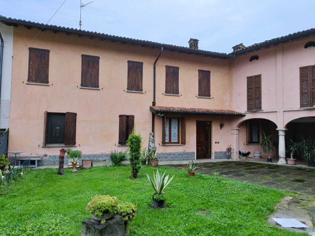 casa indipendente in vendita a Soncino in zona Gallignano