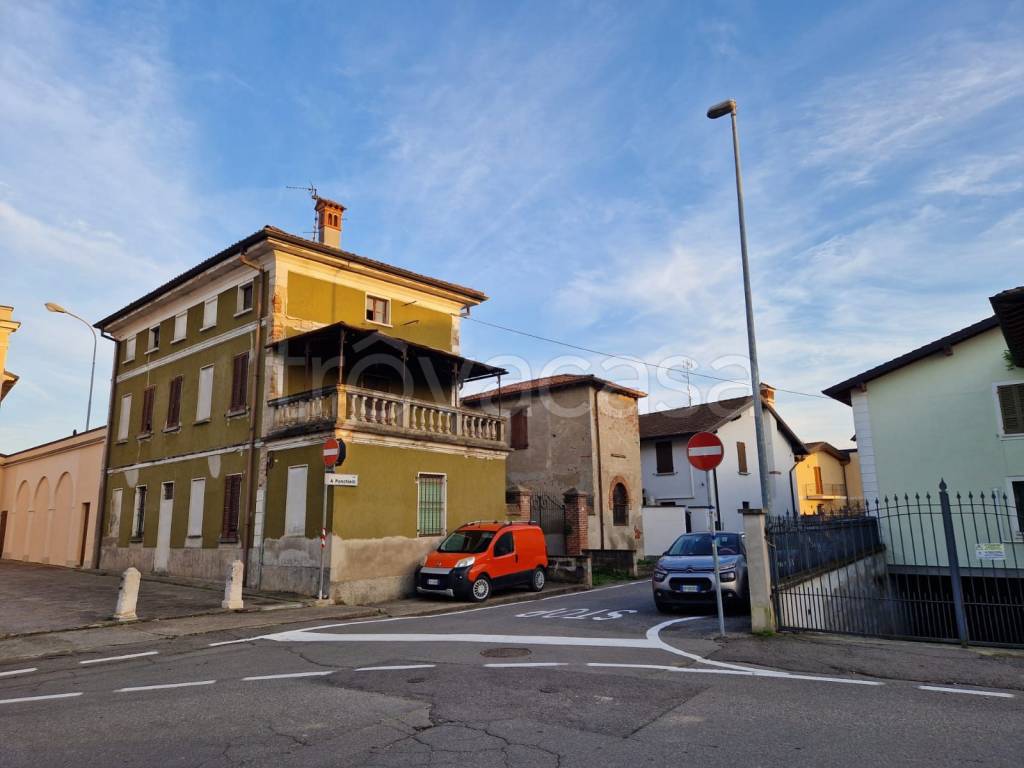 casa indipendente in vendita a Soncino