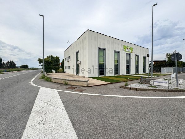 capannone in vendita a Soncino