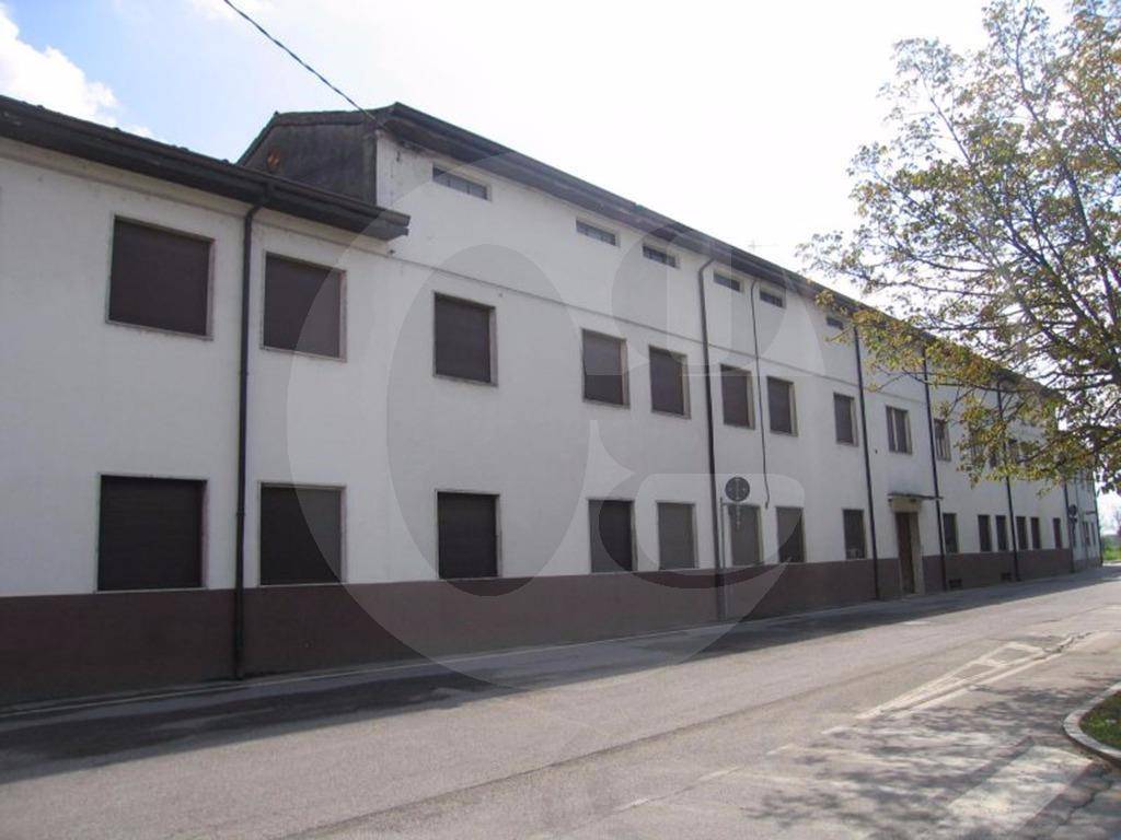 intera palazzina in vendita a Soncino