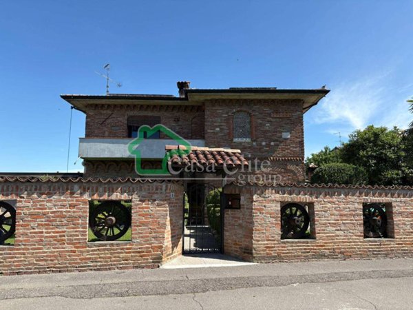 casa indipendente in vendita a Soncino in zona Isengo