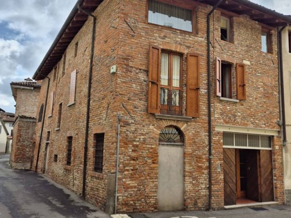 casa indipendente in vendita a Soncino