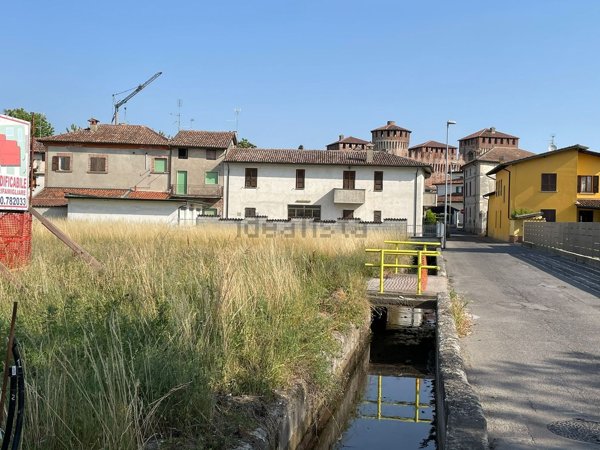 casa indipendente in vendita a Soncino