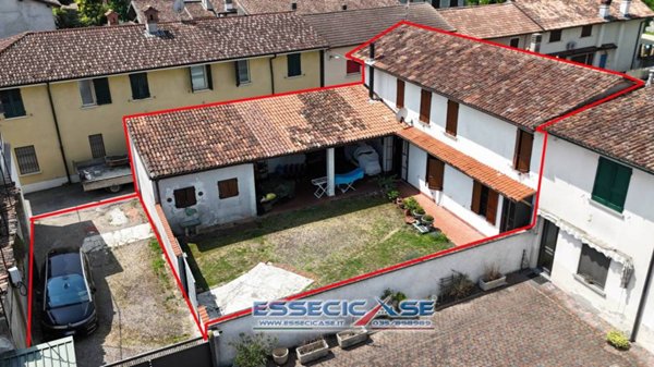 casa indipendente in vendita a Soncino in zona Gallignano
