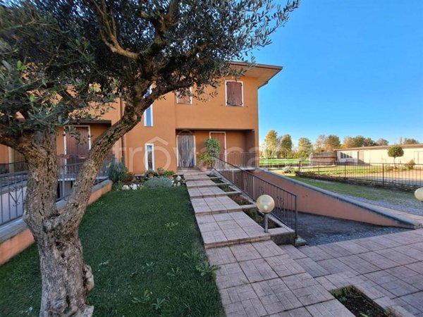 casa indipendente in vendita a Soncino