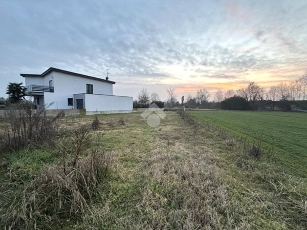 casa indipendente in vendita a Soncino