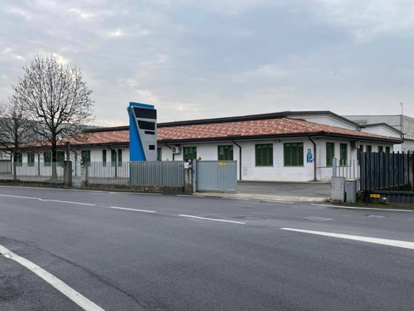 capannone in vendita a Soncino