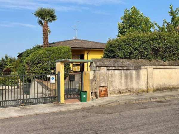 casa indipendente in vendita a Soncino