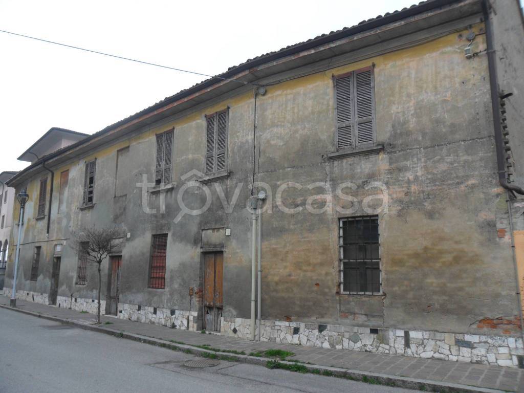 casa semindipendente in vendita a Soresina