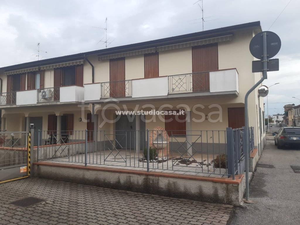 casa indipendente in vendita a Soresina