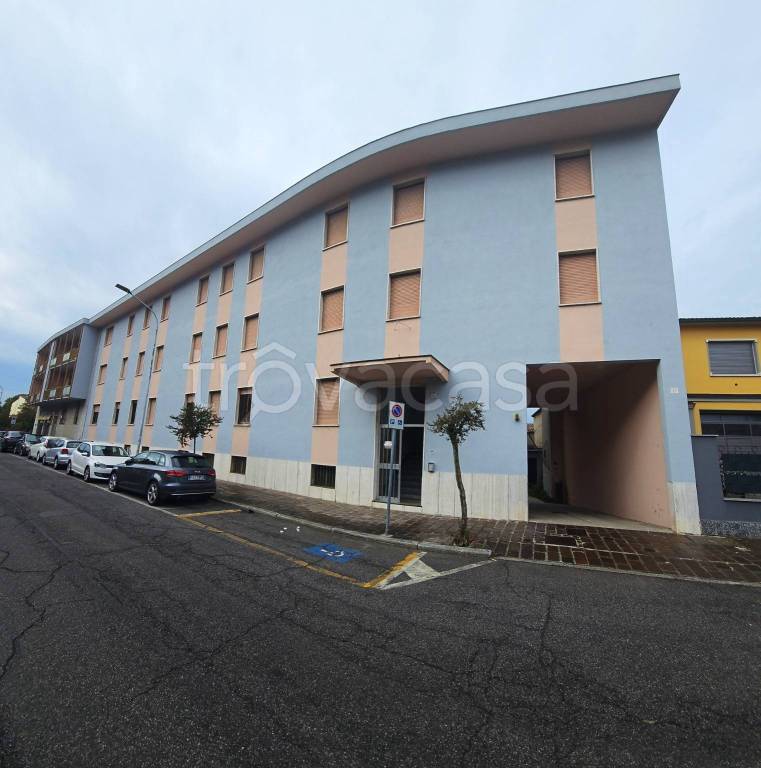 ufficio in vendita a Soresina