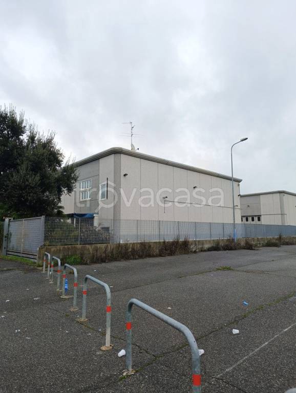 locale commerciale in vendita a Soresina