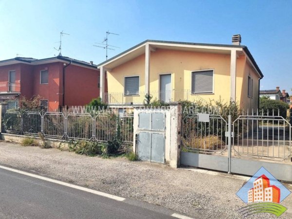 casa indipendente in vendita a Soresina