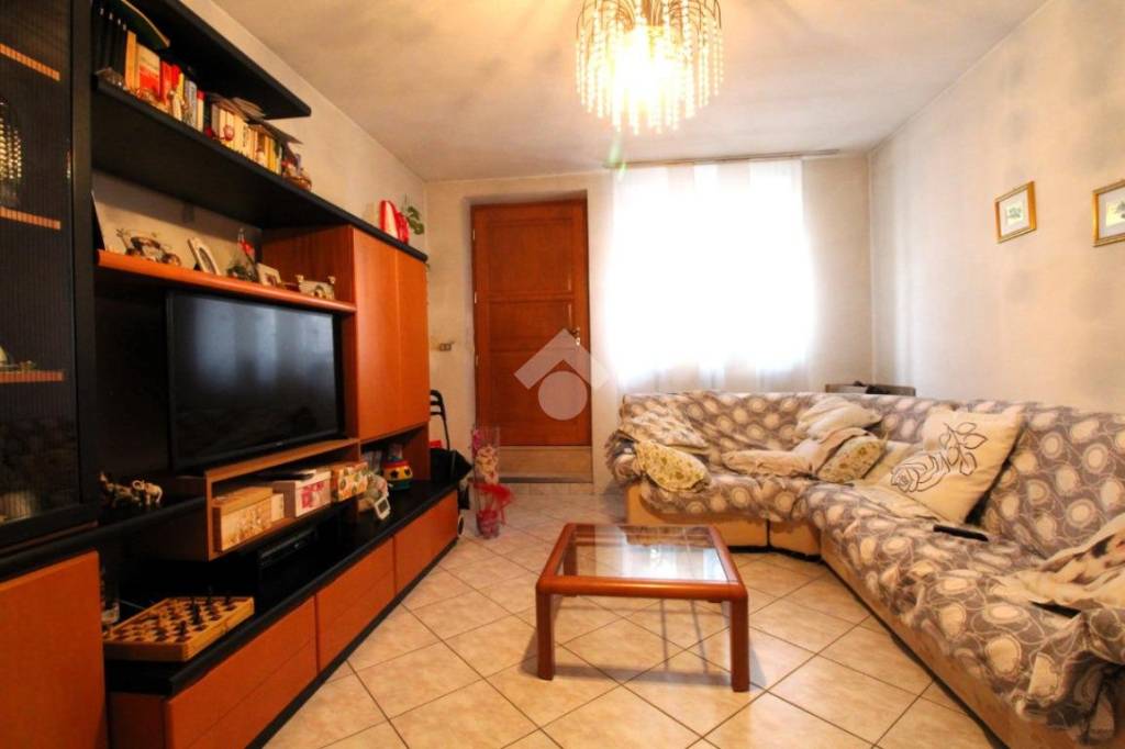 casa indipendente in vendita a Soresina