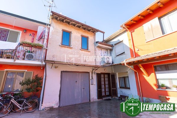 casa indipendente in vendita a Soresina