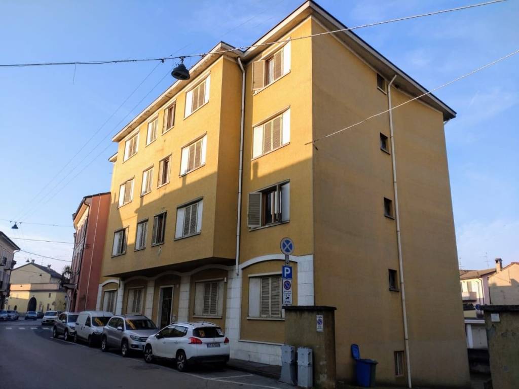 intera palazzina in vendita a Soresina