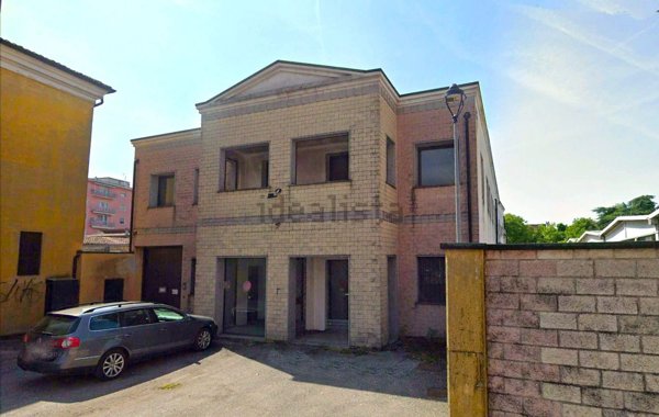 ufficio in vendita a Soresina