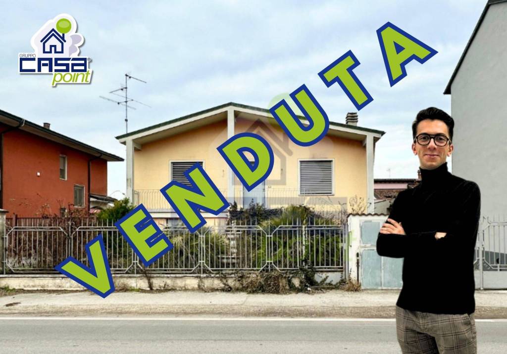 casa indipendente in vendita a Soresina