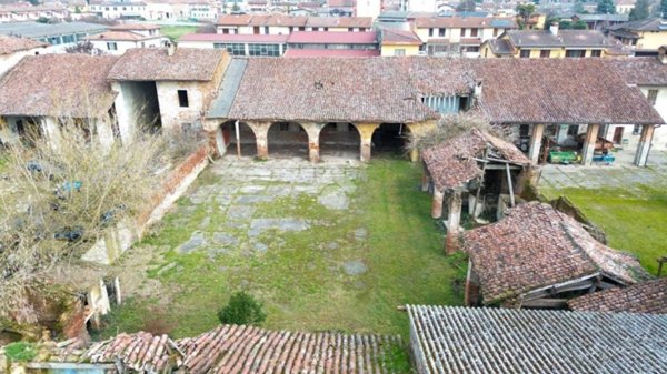 negozio in vendita a Soresina