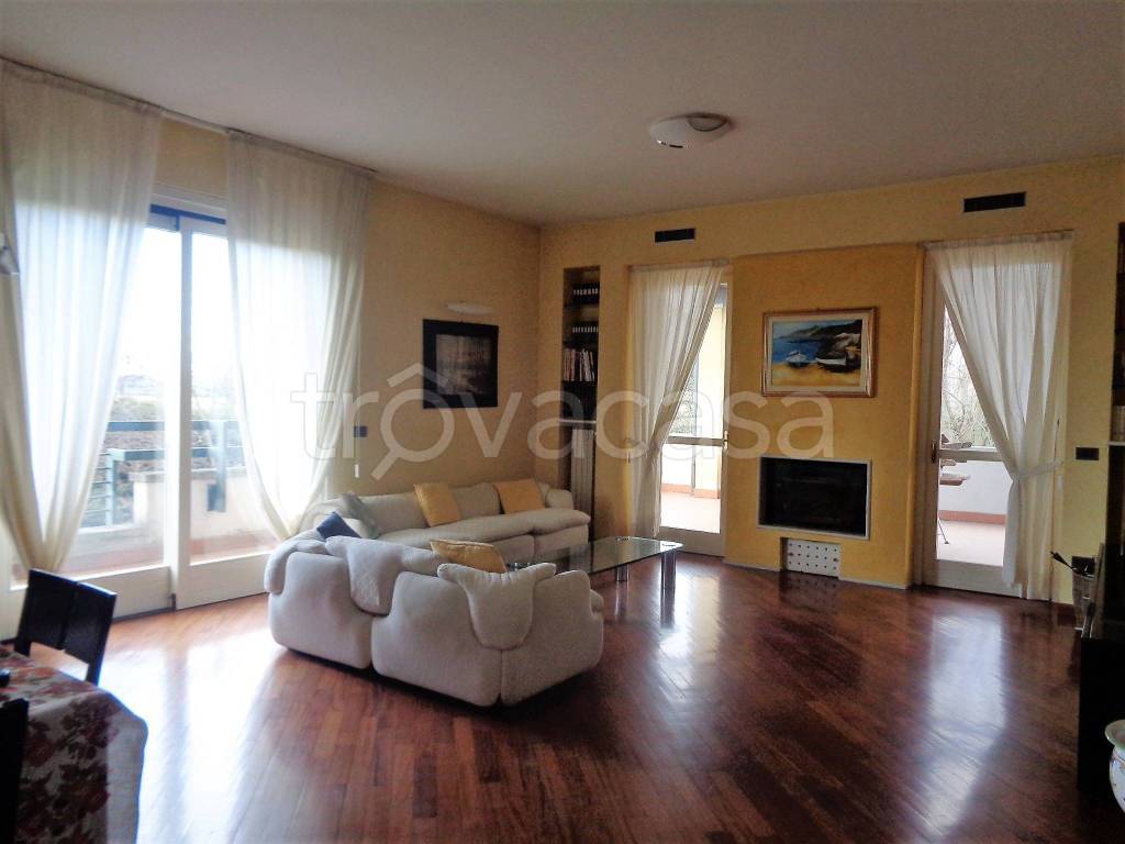 casa indipendente in vendita a Soresina