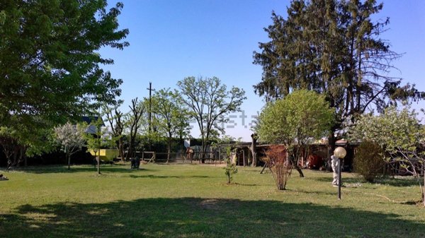 terreno edificabile in vendita a Soresina