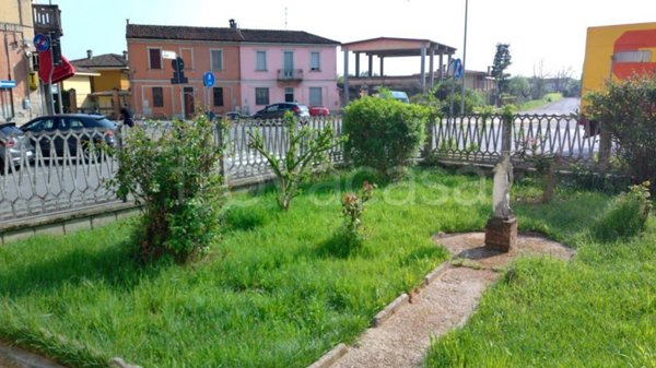 casa indipendente in vendita a Soresina