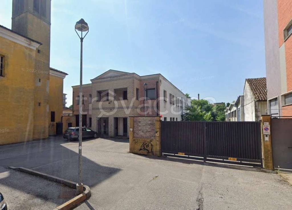 ufficio in vendita a Soresina