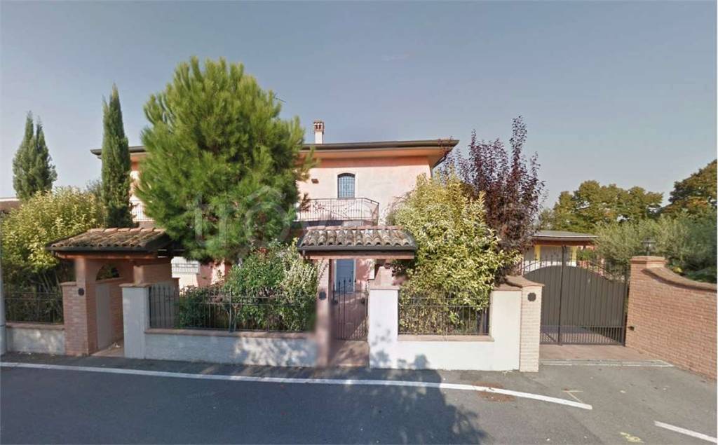 casa indipendente in vendita a Sospiro