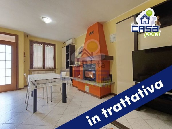 casa indipendente in vendita a Sospiro