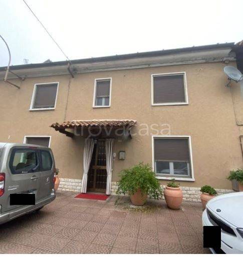 casa indipendente in vendita a Sospiro in zona Longardore
