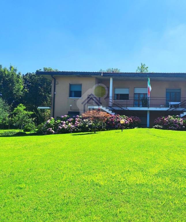 casa indipendente in vendita a Sospiro