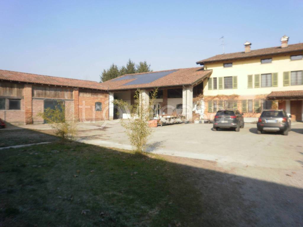 casa indipendente in vendita a Sospiro