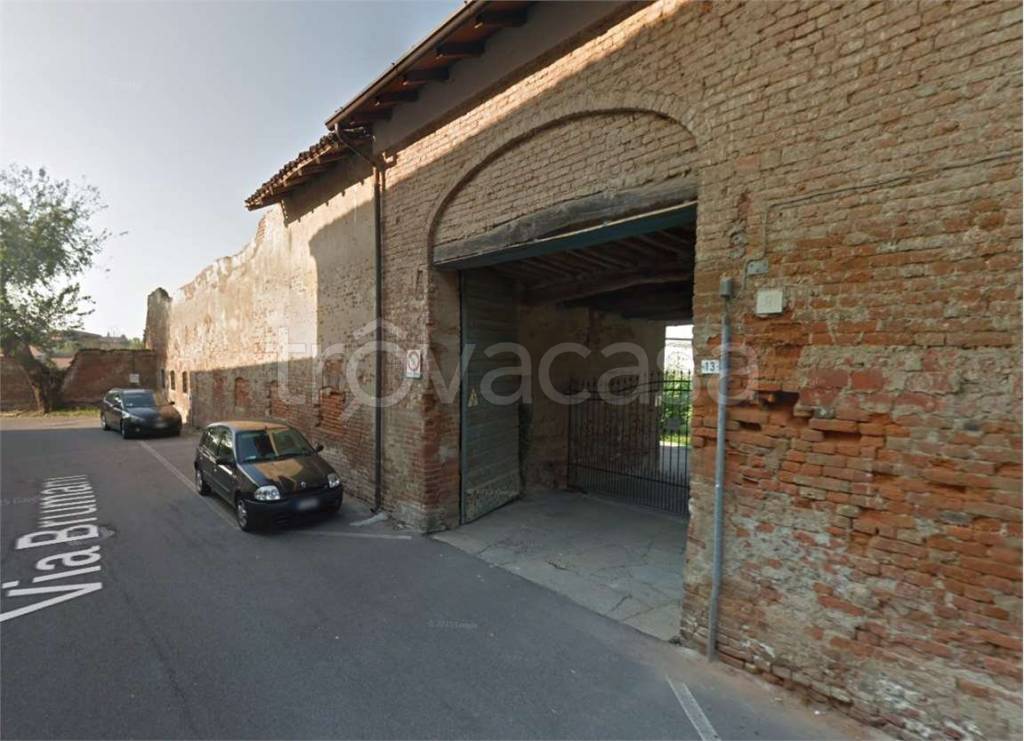 locale commerciale in vendita a Sospiro