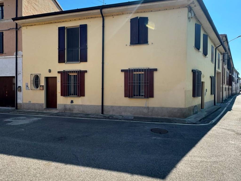 casa indipendente in vendita a Sospiro