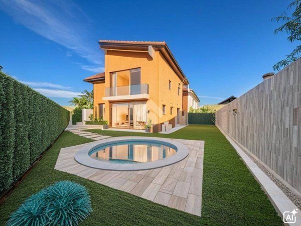 casa indipendente in vendita a Spinadesco