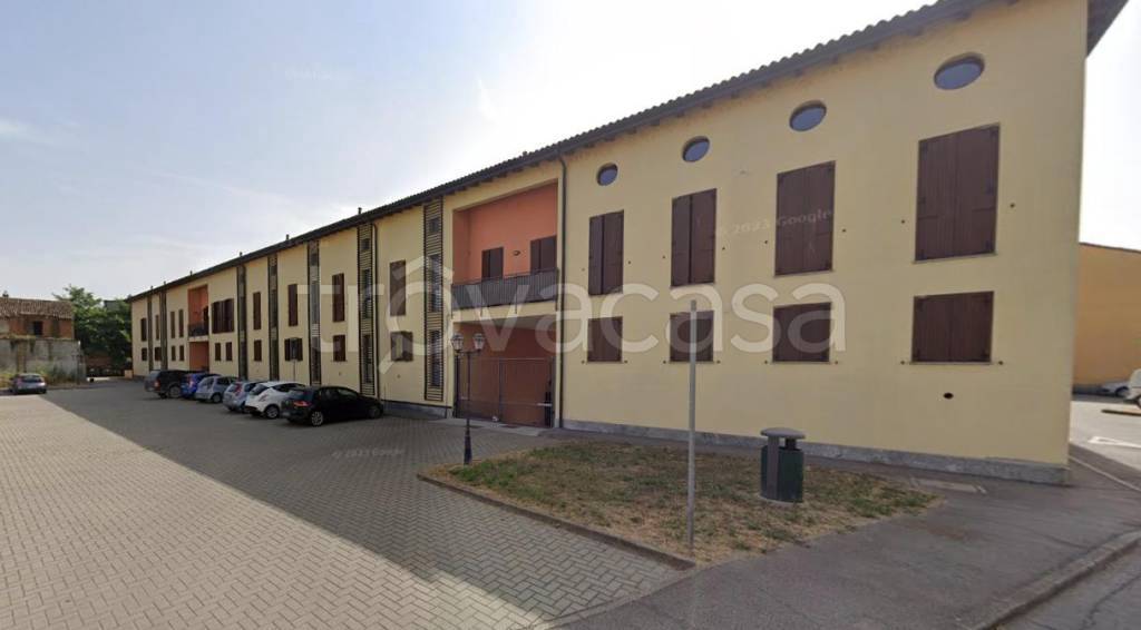 casa indipendente in vendita a Spinadesco