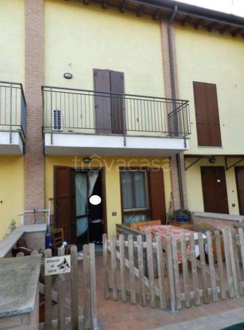 casa indipendente in vendita a Spinadesco