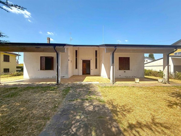 casa indipendente in vendita a Spineda