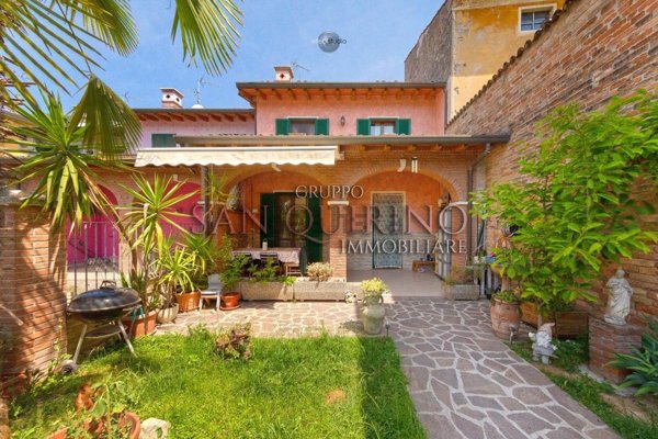 casa indipendente in vendita a Spineda