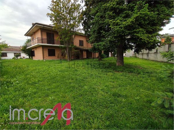 casa indipendente in vendita a Spino d'Adda