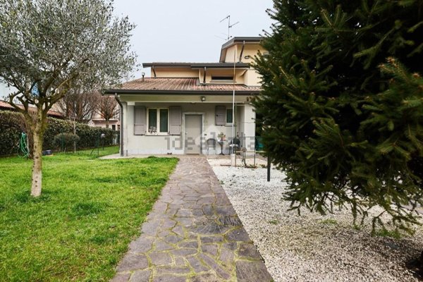 appartamento in vendita a Spino d'Adda