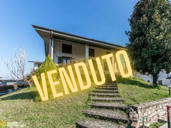 appartamento in vendita a Spino d'Adda