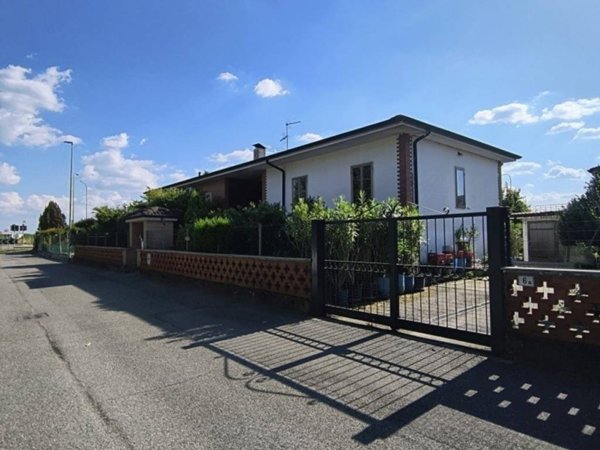 casa indipendente in vendita a Spino d'Adda