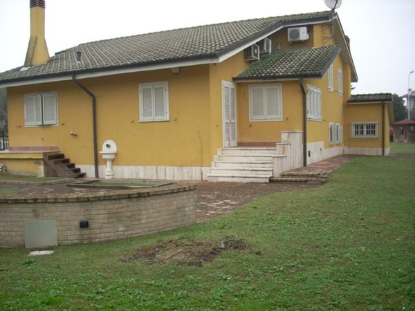 casa indipendente in vendita a Spino d'Adda