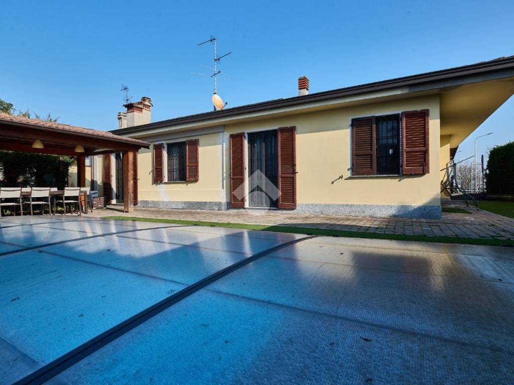 casa indipendente in vendita a Spino d'Adda