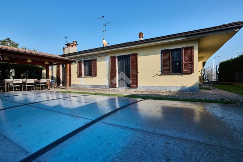 casa indipendente in vendita a Spino d'Adda