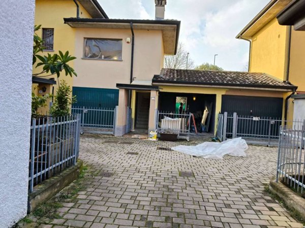 appartamento in vendita a Spino d'Adda